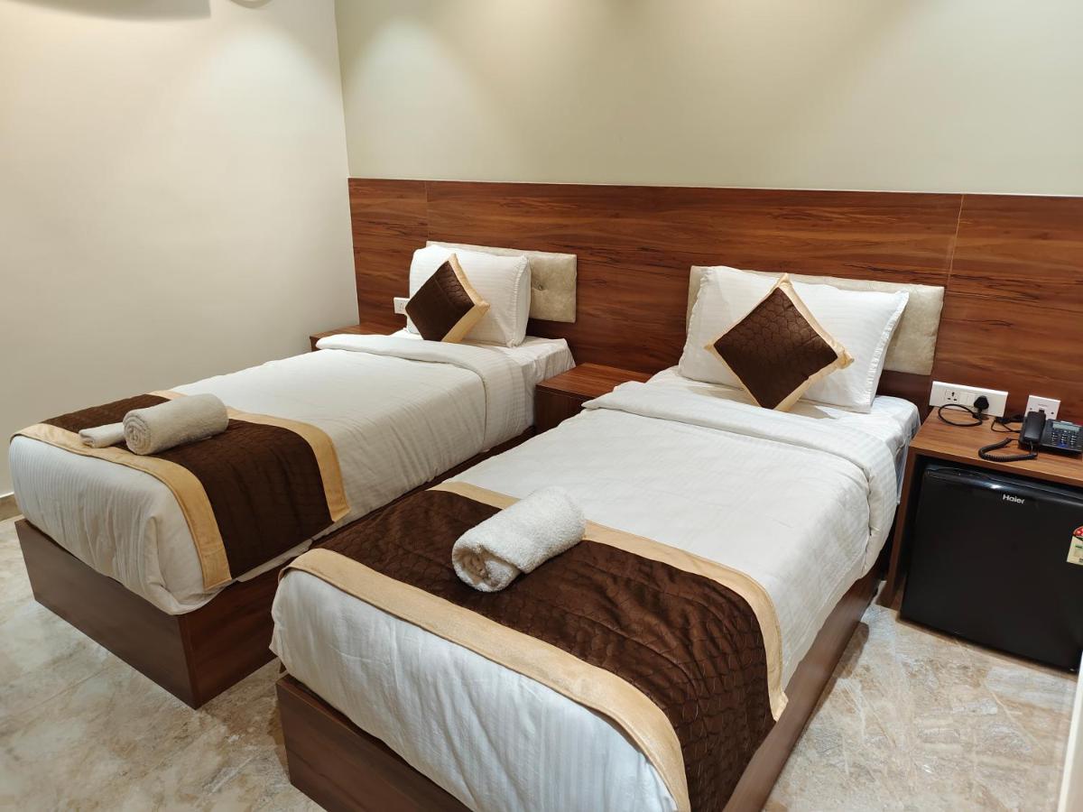 Hotel Thousand Pillars Warangal Extérieur photo
