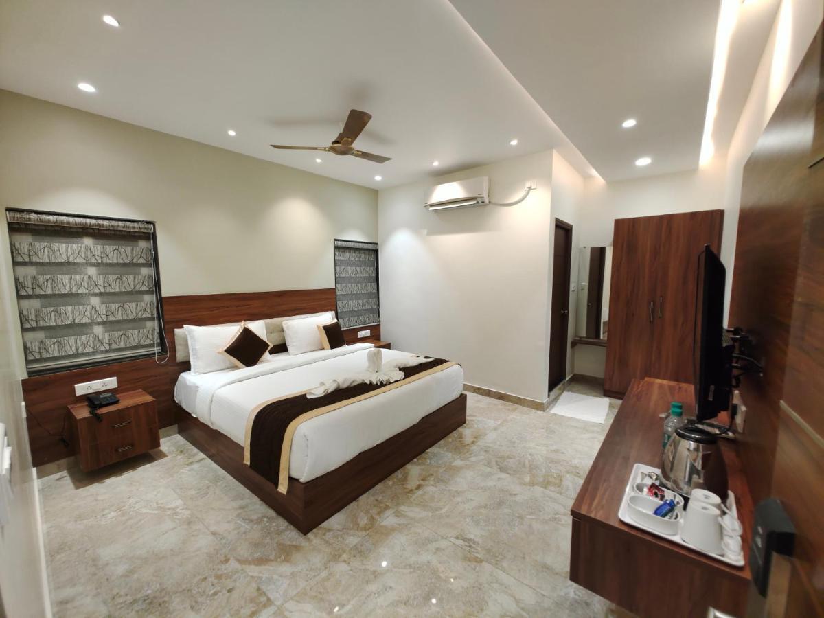 Hotel Thousand Pillars Warangal Extérieur photo