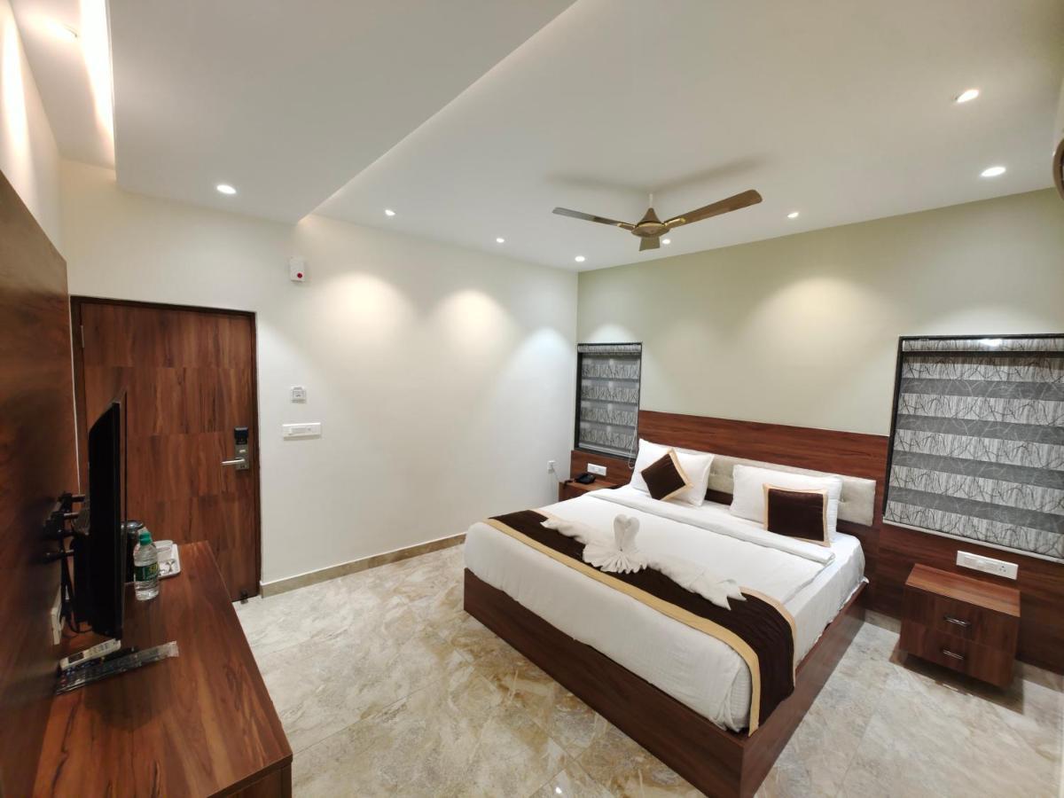 Hotel Thousand Pillars Warangal Extérieur photo