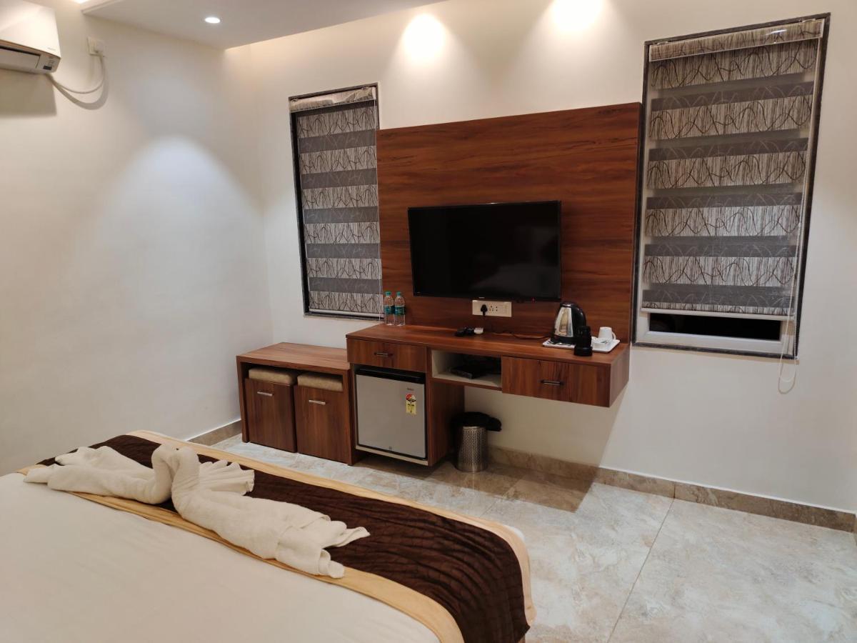 Hotel Thousand Pillars Warangal Extérieur photo